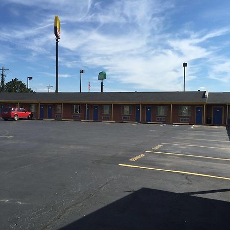 Economy Inn St. James Bagian luar foto