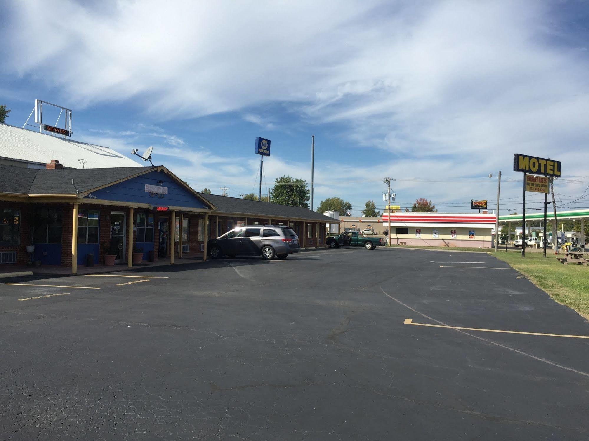 Economy Inn St. James Bagian luar foto